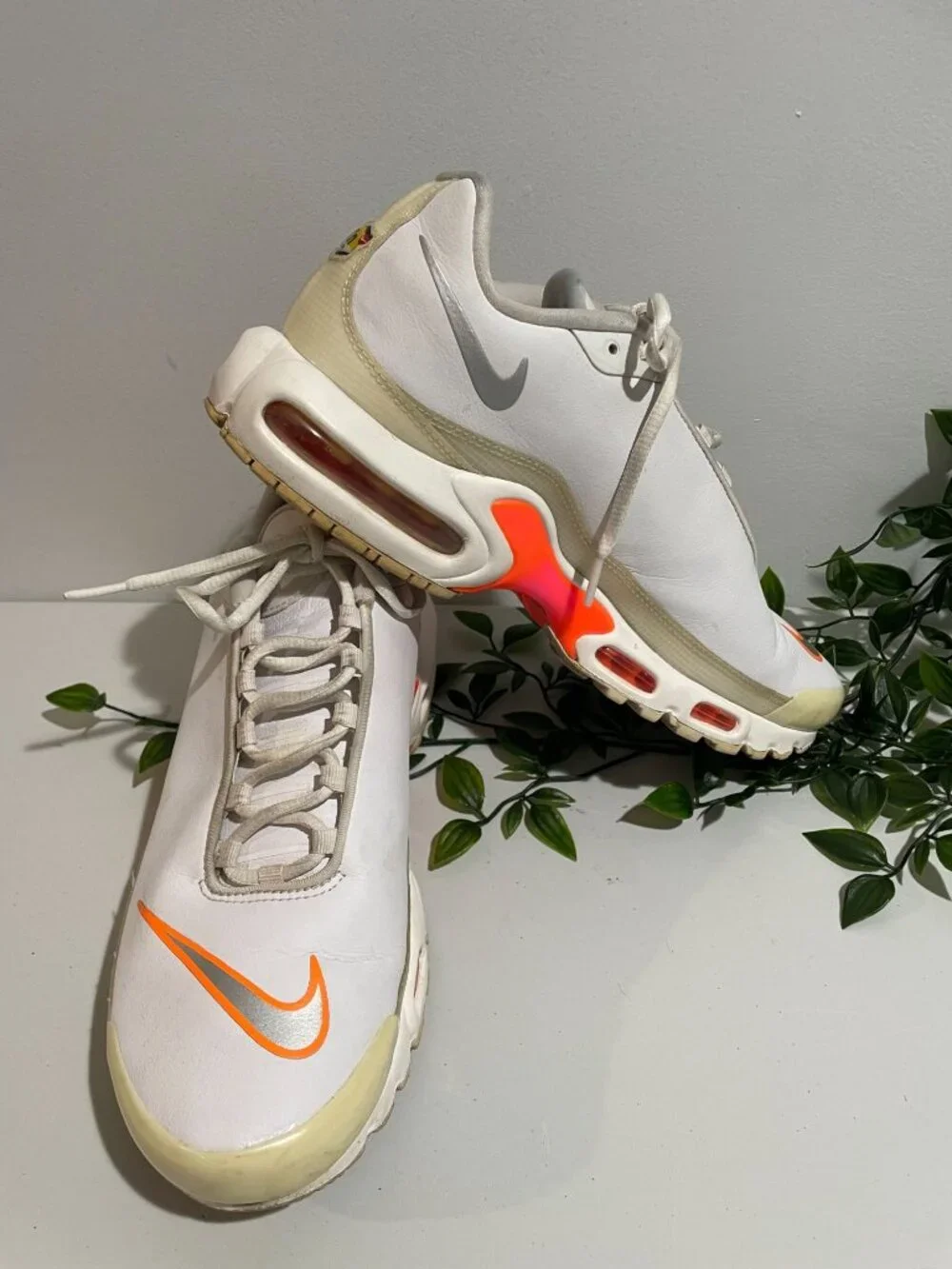 Nike Air Max Plus Tn Running Shoes White/Orange US 10 Mens Sneakers AQ1088-100